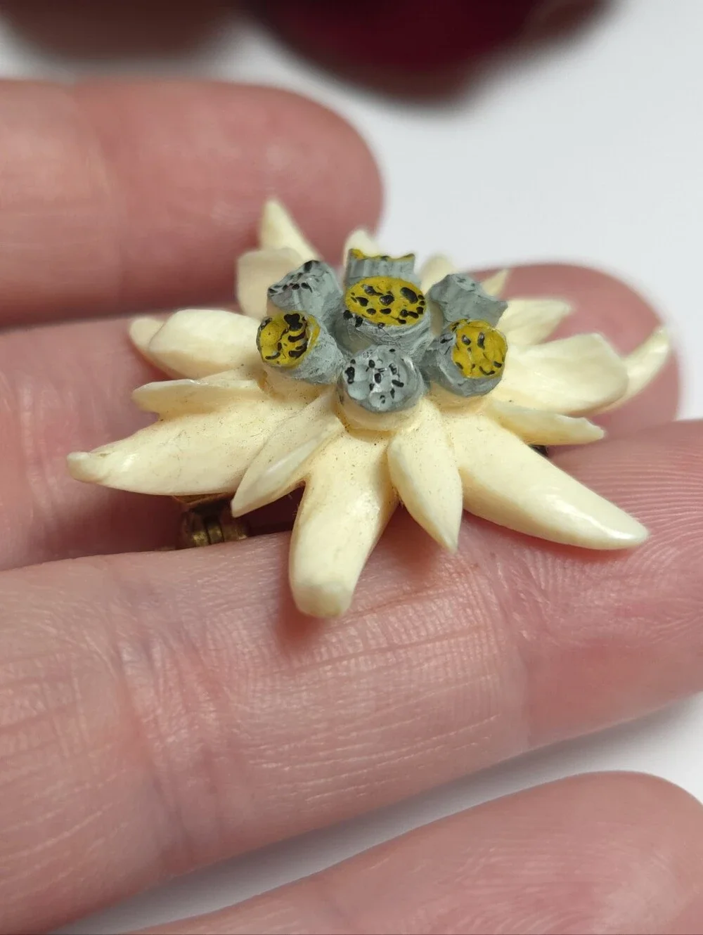 Vintage Edelweiss Carved Celluliod Flower Brooch Sweetheart Flower Brooch